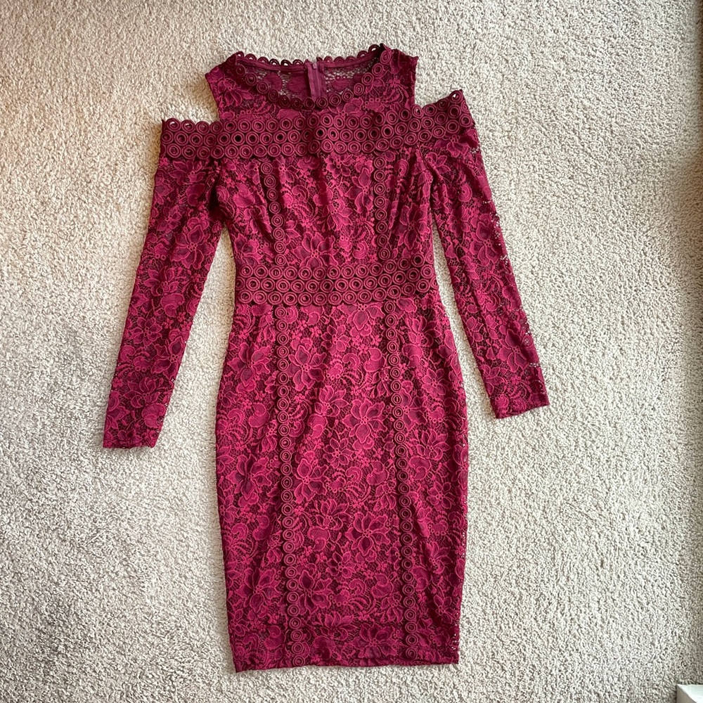 JCPenney Premier Amour Maroon Lace Bodycon Cold Shoulder Midi Pencil Dress, 4